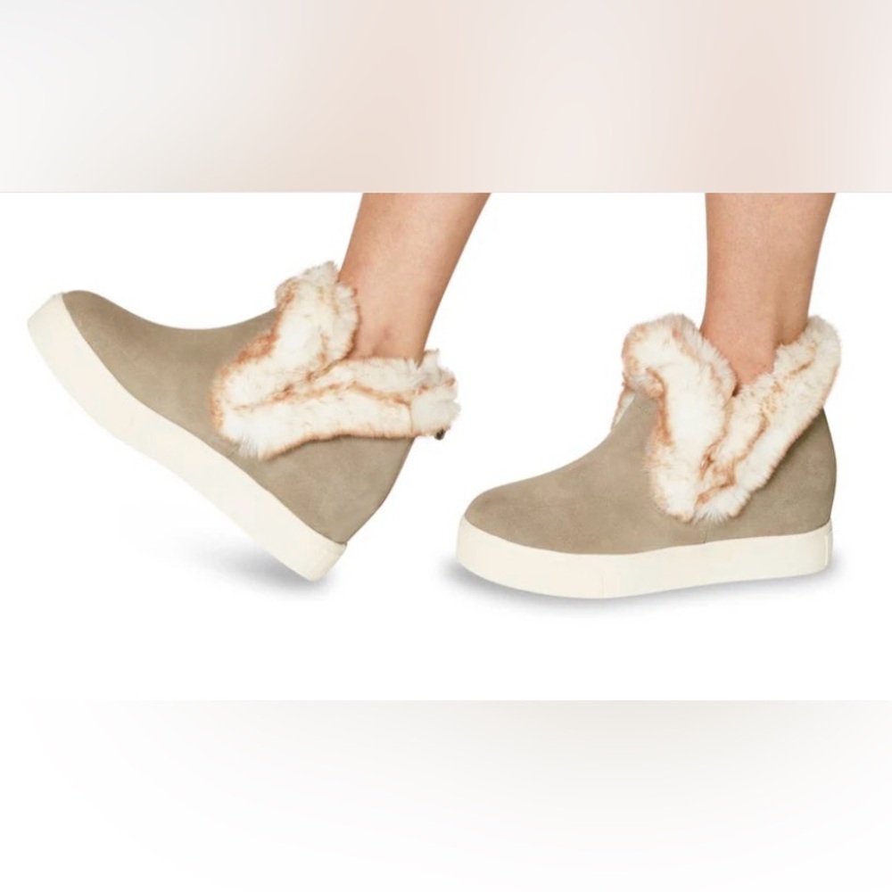 J/Slides NYC Women's SZ 6.5 Gray Suede with Faux Fur Trim Booties - Picture 6 of 8
